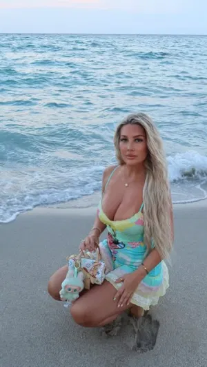 Diana32, 23 years old from United States