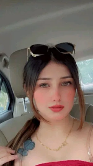 Sarah23's Profile Photo