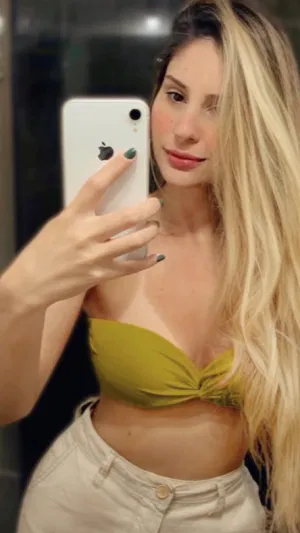 Kimberly321, 23 years old from Canada