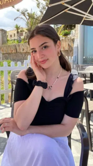 Angel12323, 23 years old from France