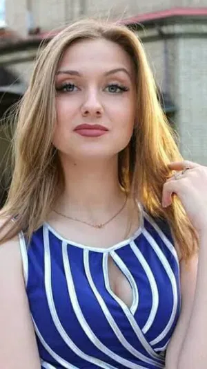 Ruth321, 23 years old from France