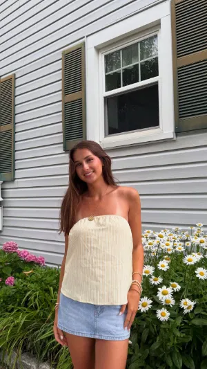 Constance001, 23 years old from Canada