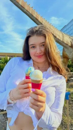 Cleo34's Profile Photo