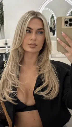 Nessie001, 22 years old from Canada