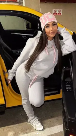 Aya5234, 24 years old from United States