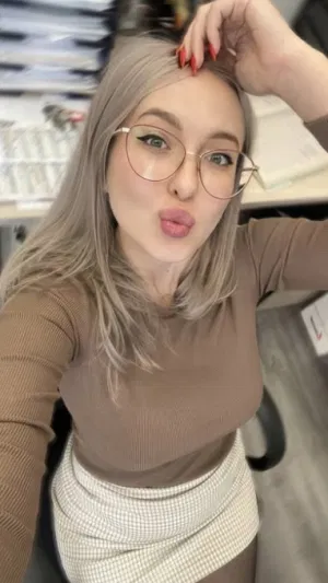 Davina65, 25 years old from France