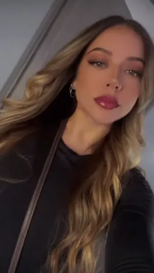 Belen345t, 23 years old from Canada