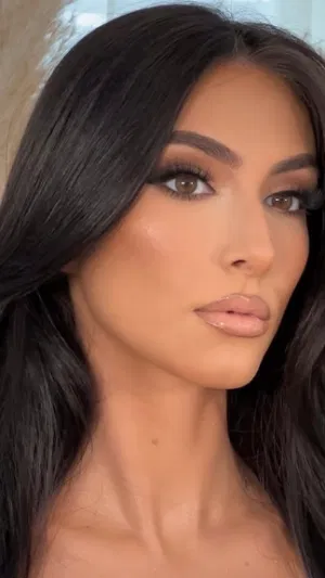 Olivia0012, 24 years old from United States