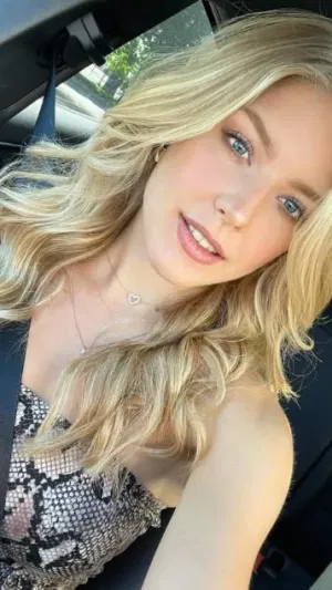 Autumn458, 24 years old from Spain