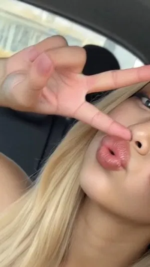 Haley_L1, 18 years old from United States