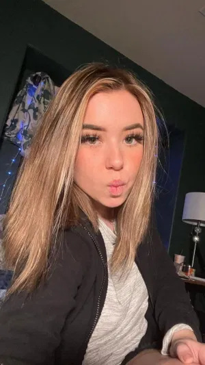 Tinarudder287, 23 years old from United States