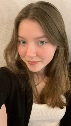 Grace0002, 22 years old from France