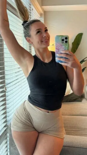 Samantha001's Profile Photo