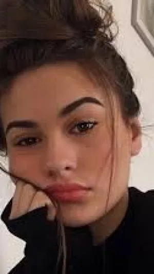 sofia_slaty, 20 years old from Portugal