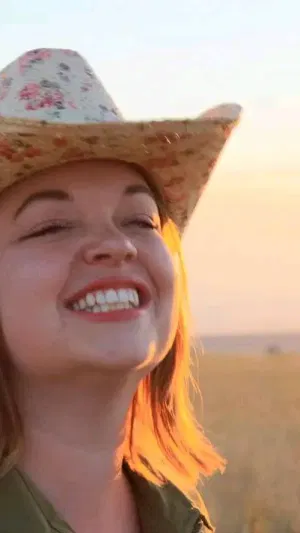 Jane754, 23 years old from France