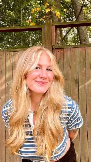 Jean756, 23 years old from United Kingdom