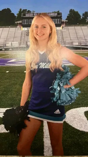 Thelma573, 22 years old from United Kingdom