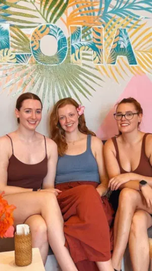 Julia111, 23 years old from Canada