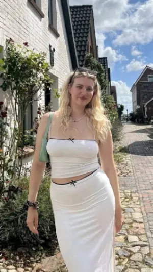 Destinee001, 24 years old from France