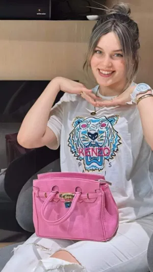 Celia0012's Profile Photo