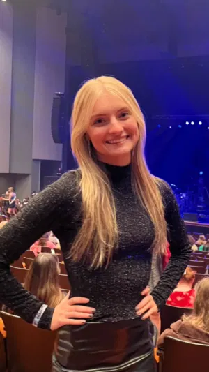 tdytfjh, 23 years old from United States