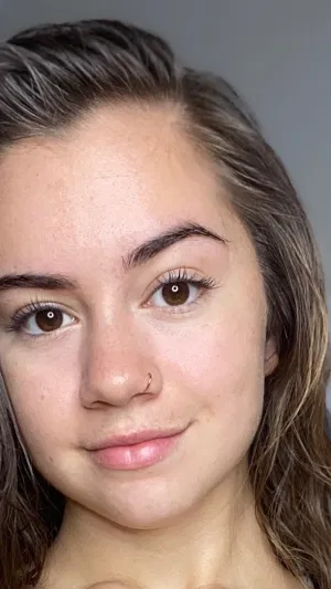 anchor123aa, 20 years old from Canada