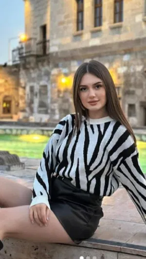 Jolie3453, 25 years old from Canada