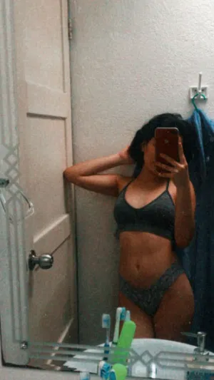 Allyson3544, 24 years old from United Kingdom