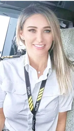 Waverlyetr, 24 years old from France