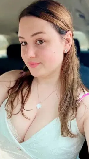 Pamela754, 23 years old from United Kingdom