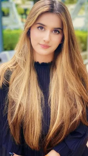 Reina1124, 23 years old from Canada