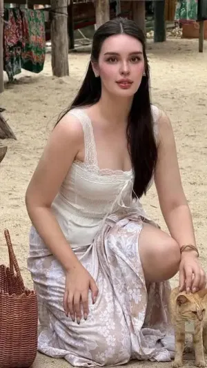 Helen456's Profile Photo