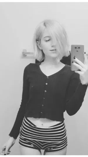 Aurora22, 21 years old from United States