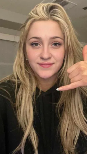 Einaya-02, 22 years old from United States