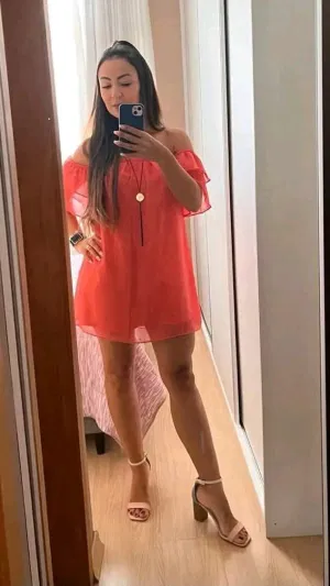 Harlee2354, 25 years old from United Kingdom