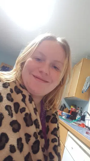 Annetyler13, 27 years old from Canada
