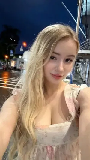 Yvonne459, 23 years old from United States