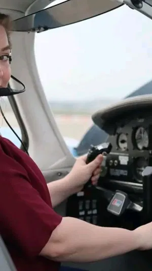 Susanet55, 26 years old from United Kingdom