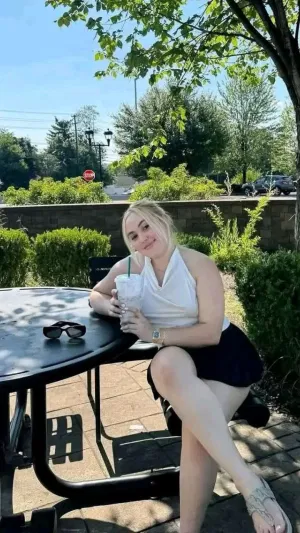 hrhyfry33's Profile Photo