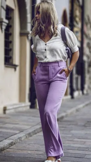 Chelsea2258, 22 years old from France