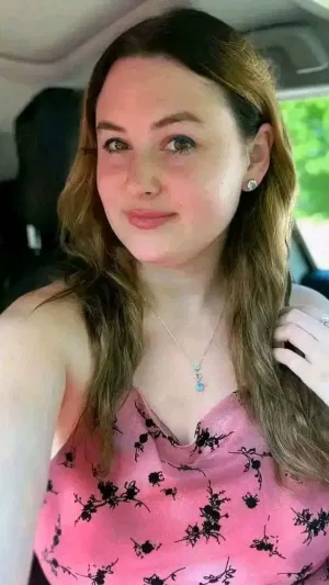 hjdhzd44's Profile Photo