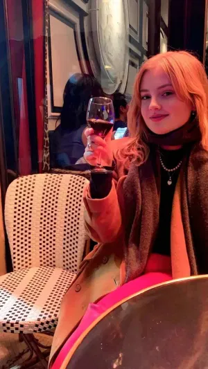 Tracey459, 23 years old from France