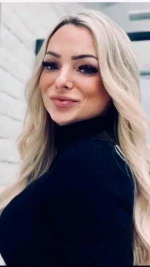 Becky428, 23 years old from United Kingdom