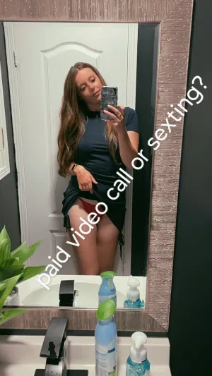 HopeCox, 24 years old from United States