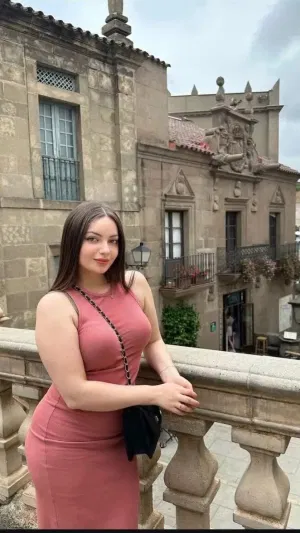 Paulina001, 23 years old from France