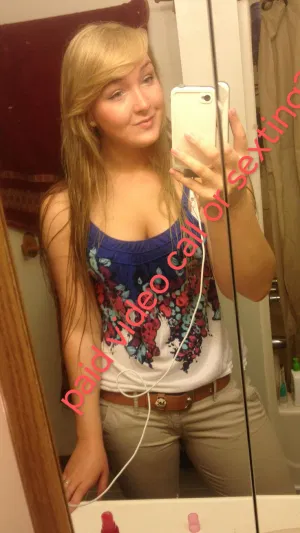 RebecaFlowris's Profile Photo