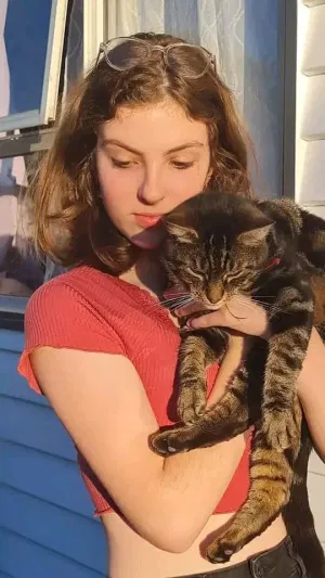 Lois548, 23 years old from United States