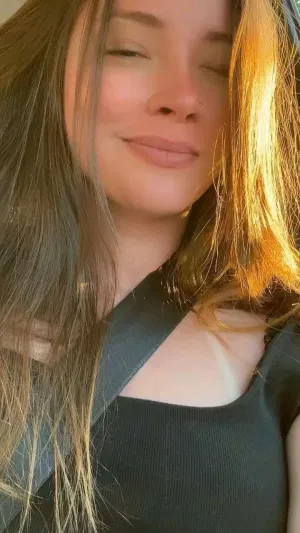 Suzanne457, 23 years old from United States