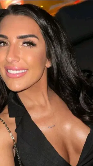 Annie468, 23 years old from United Kingdom