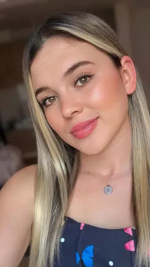 Nyla0001, 23 years old from United Kingdom